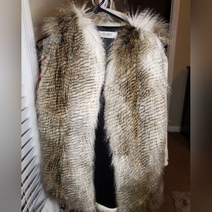 BSable Faux Fur Vest